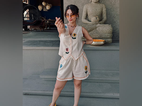 In pics: Check out how Dhvani Bhanushali celebrates her 'Birthday Weekend'