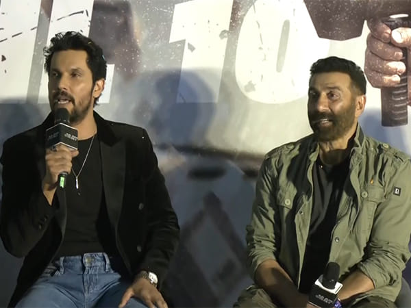 Sunny Deol, Randeep Hooda attend trailer launch event in Jaipur