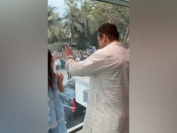 Eid: Salman Khan waves at fans from his bulletproof glass-covered balcony