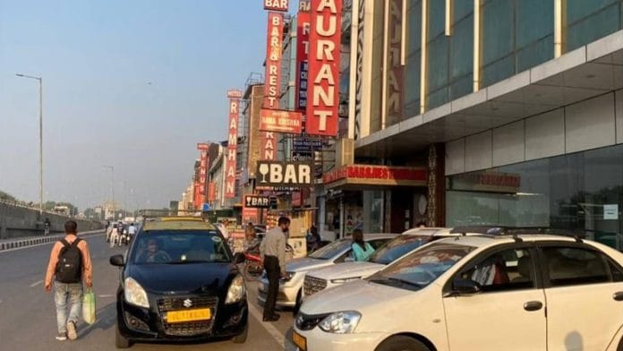 Mahipalpur lies on the left of NH-8 on the way from Delhi to Gurugram — a narrow 5km stretch of guest houses, hotels, spas and parlours | Revathi Krishnan | ThePrint