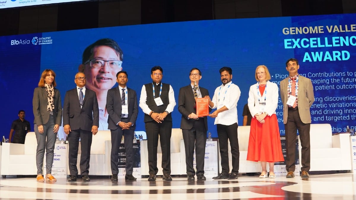 Telangana CM Revanth Reddy awarding Patrick Tan the Genome Valley Excellence Award | By special arrangement