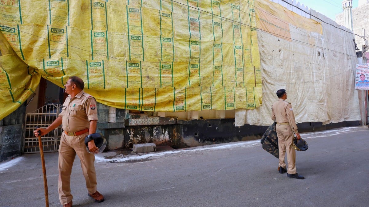Mosques in Sambhal covered with tarpaulin | Manisha Mondal | ThePrint