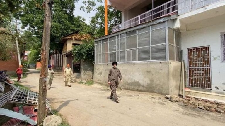 Sikhs in Kashmir are struggling to establish their identity as Pahari speakers, claim reservation