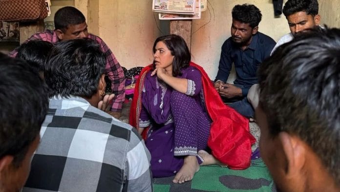 Rajshri Deshpande working with farmers as part of Nanbhagan Foundation | Instagram