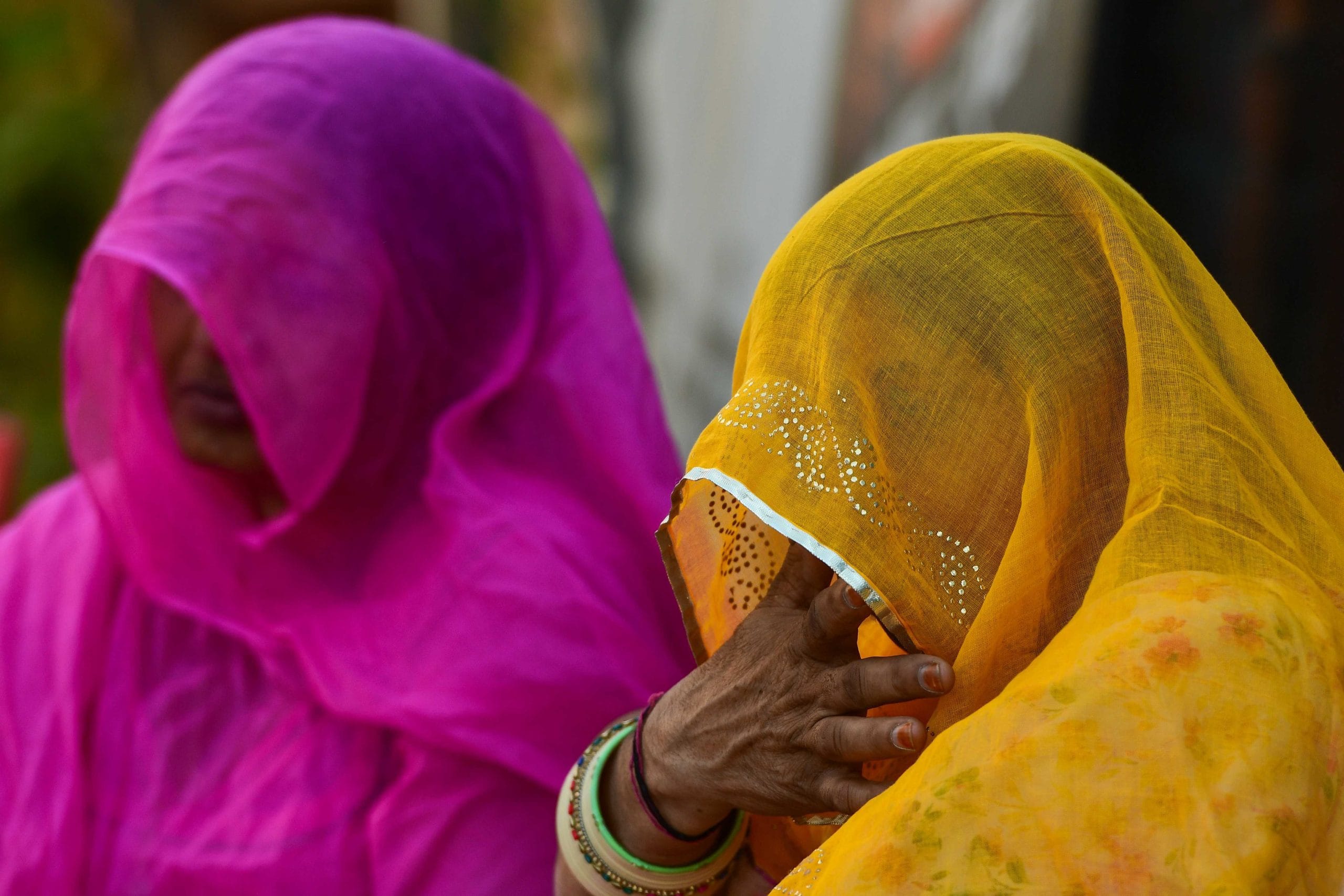 Pakistani Hindu woman Sindhu Karwer waits anxiously at Attari. Her family was in India for her daughter's wedding to a Jodhpur-based Hindu man | Photo: Suraj Singh Bisht, ThePrint
