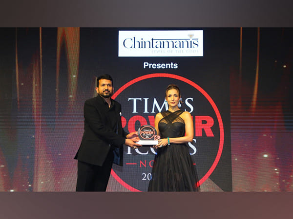 Direct Credit Group's CEO Yogendra Kumar Wins 'Excellence in Tailored Financial Solutions' at Times Power Icons