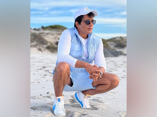 Sonu Sood thanks readers as his book reaches thousands of schools 
