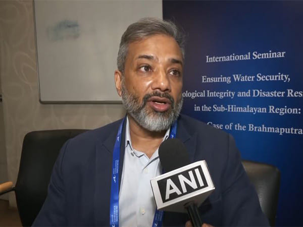 Experts express concern over 'Great Bend Dam' in China