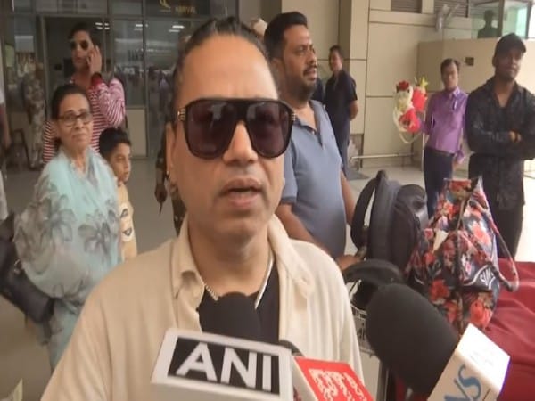 Kailash Kher performs live in Patna