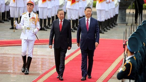 Xi Jinping urges China, Vietnam to fight 
