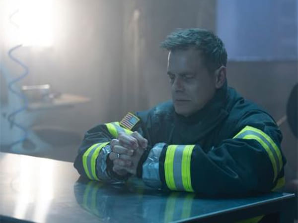 Peter Krause exits '9-1-1' after playing Captain 'Bobby Nash' for 8 Seasons 