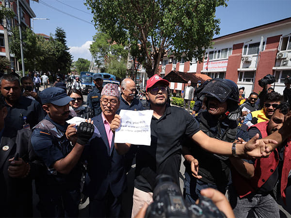 Nepal Police arrests royalist leaders for defying prohibitory order