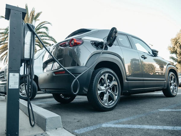 NHEV reached out to IREDA and PFC before placing EV fleet order to BluSmart
