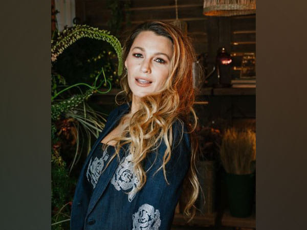 Blake Lively praises her mother as 