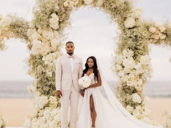 Simone Biles recalls mistake Jonathan Owens made on their wedding day