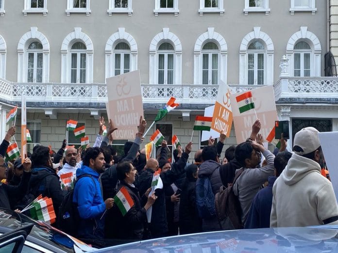 Indian community protests outside Pakistan High Commission in London over Pahalgam attack
