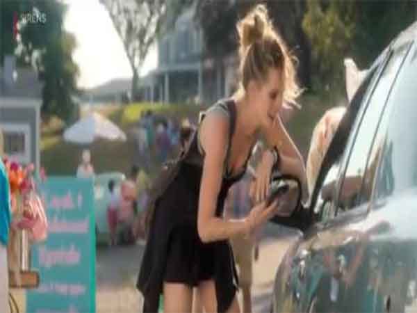 'Sirens' trailer: Meghann Fahy tries to rescue her sister in Netflix's dark comedy 