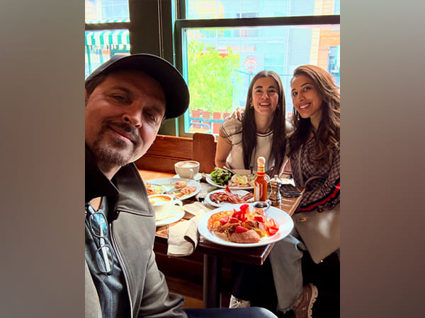Hrithik Roshan, Saba Azad enjoy lunch date in US with Sophie Choudry