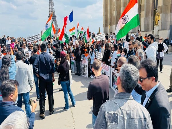 Indian diaspora in Paris protests against Pak over J-K terror attack