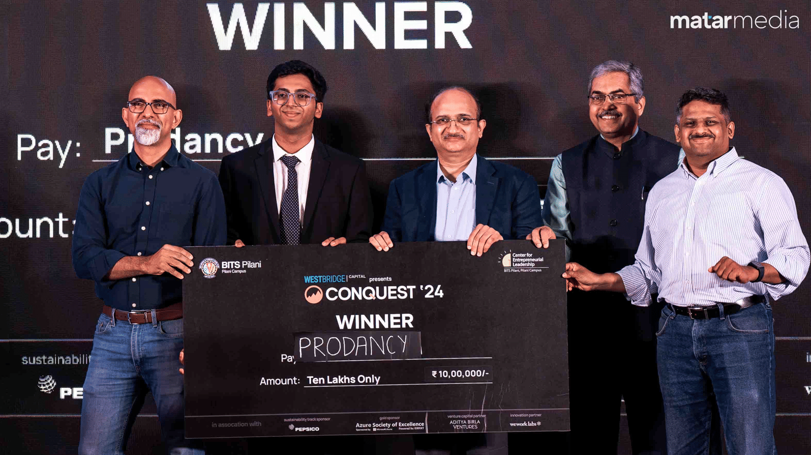 The winner of Conquest 2024 being awarded a funding of Rs 10 Lakh in exchange for zero equity on Demo Day | By special arrangement