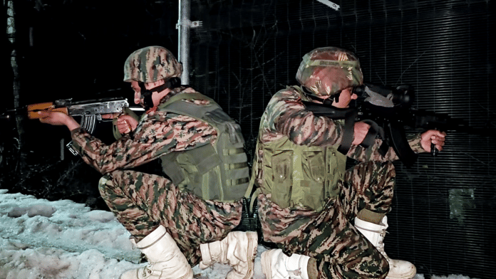 Army soldiers guard the borders at LoC in Uri Sector | File photo | ANI