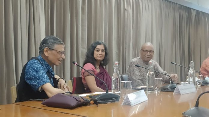 Professor Snehanshu Mukherjee, professor and architect Vinod Gupta, and Anisha Shekhar Mukherji at 'Learning from Jaisalmer', IIC