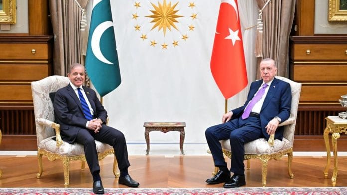 Pakistani Prime Minister Shehbaz Sharif with Turkish President Recep Tayyip Erdoğan