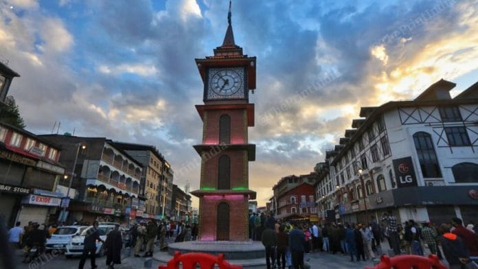 Protests at Lal Chowk in Srinagar | Praveen Jain | ThePrint