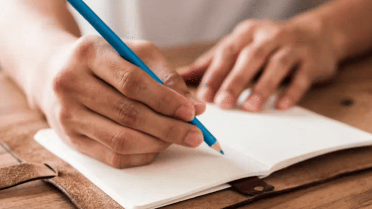 Practicing gratitude can help overcome negativity bias. Here is how