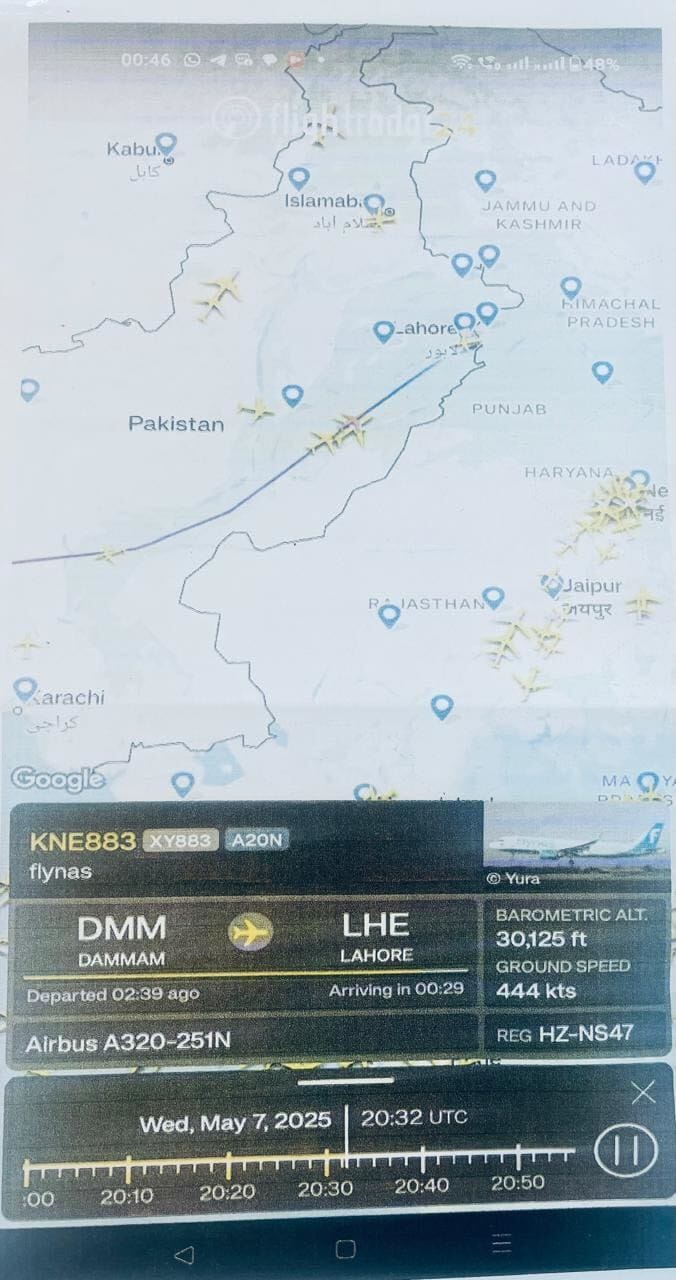 MEA shares Flightradar24 screenshot showing flight traffic.