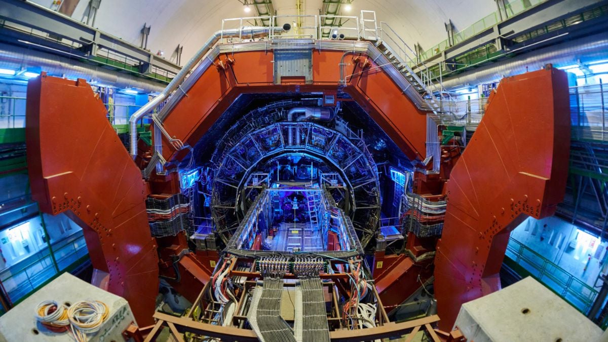 How CERN’s collider achieved modern alchemy—turning lead to gold in a ...