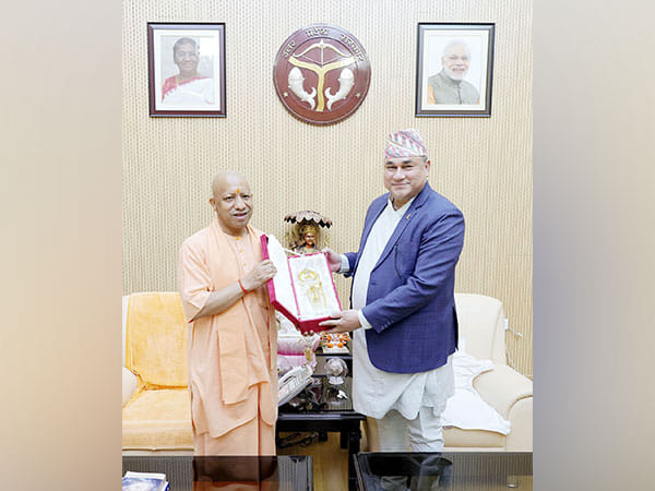 Lucknow: UP CM Yogi Adityanath meets Nepal's Sudurpashchim Province CM Kamal Bahadur Shah
