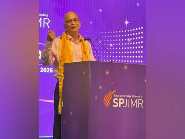 SPJIMR holds Annual Convocation 2025 with HUL's Nitin Paranjpe as Chief Guest