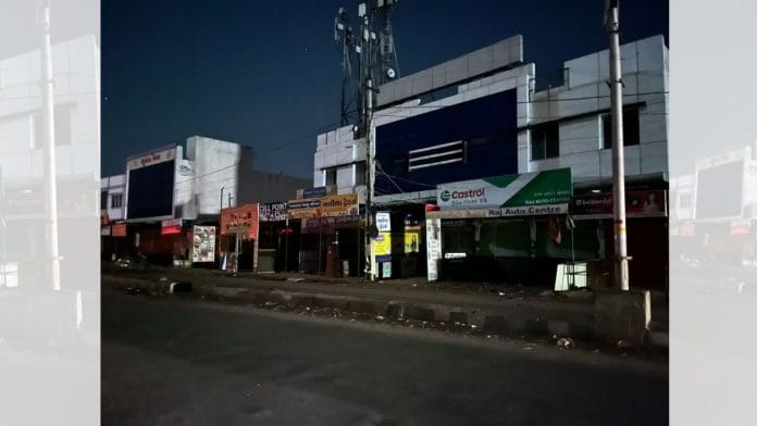 Blanket of darkness over empty streets in Bhuj district | Nootan Sharma | ThePrint