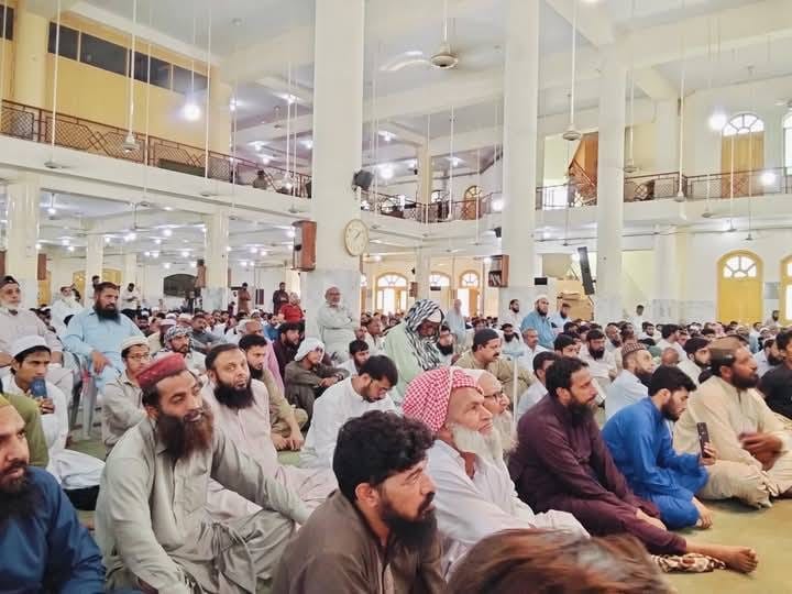 Followers at a prayer session led by Rauf | Facebook