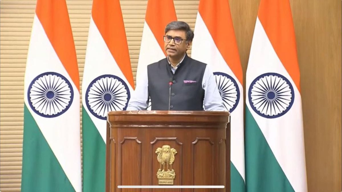 Foreign Secretary Vikram Misri announcing the ceasefire at the official press briefing | Photo: YouTube, @MEAIndia