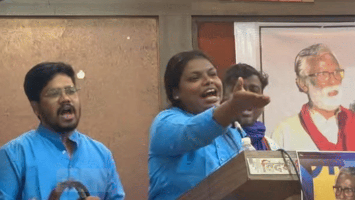 Still from a video of the event posted on Veera Sathidar Smriti Samanway Samiti page. | Photo: Facebook: @Veera Sathidar Smriti Samanway Samiti