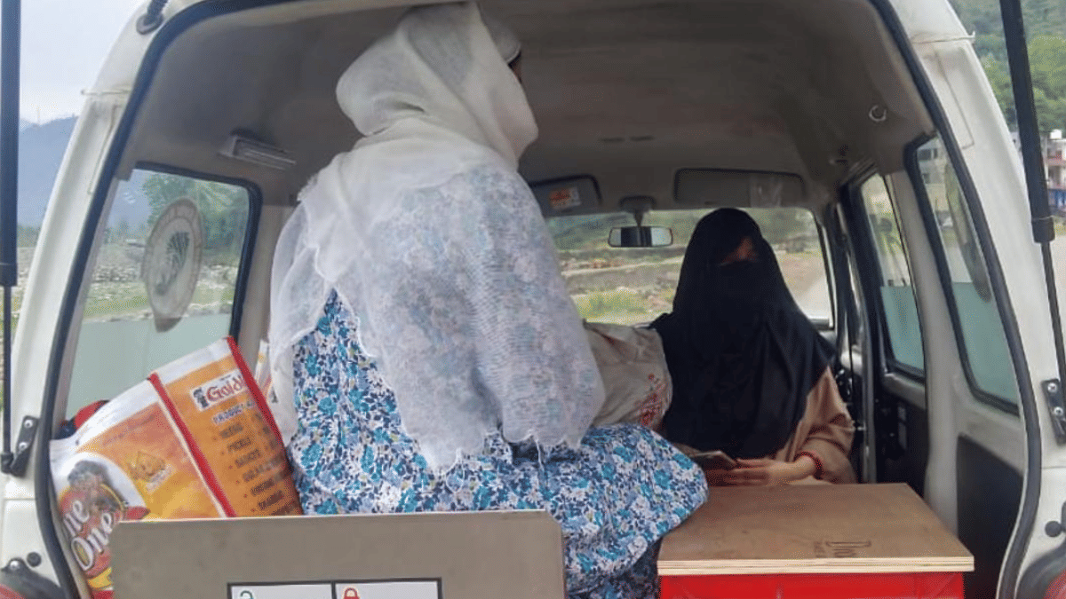 One of the two ambulances deployed by the Sarimastaan Tribal Gurjar Welfare Foundation to evacuate families from border villages | By Special Arrangment