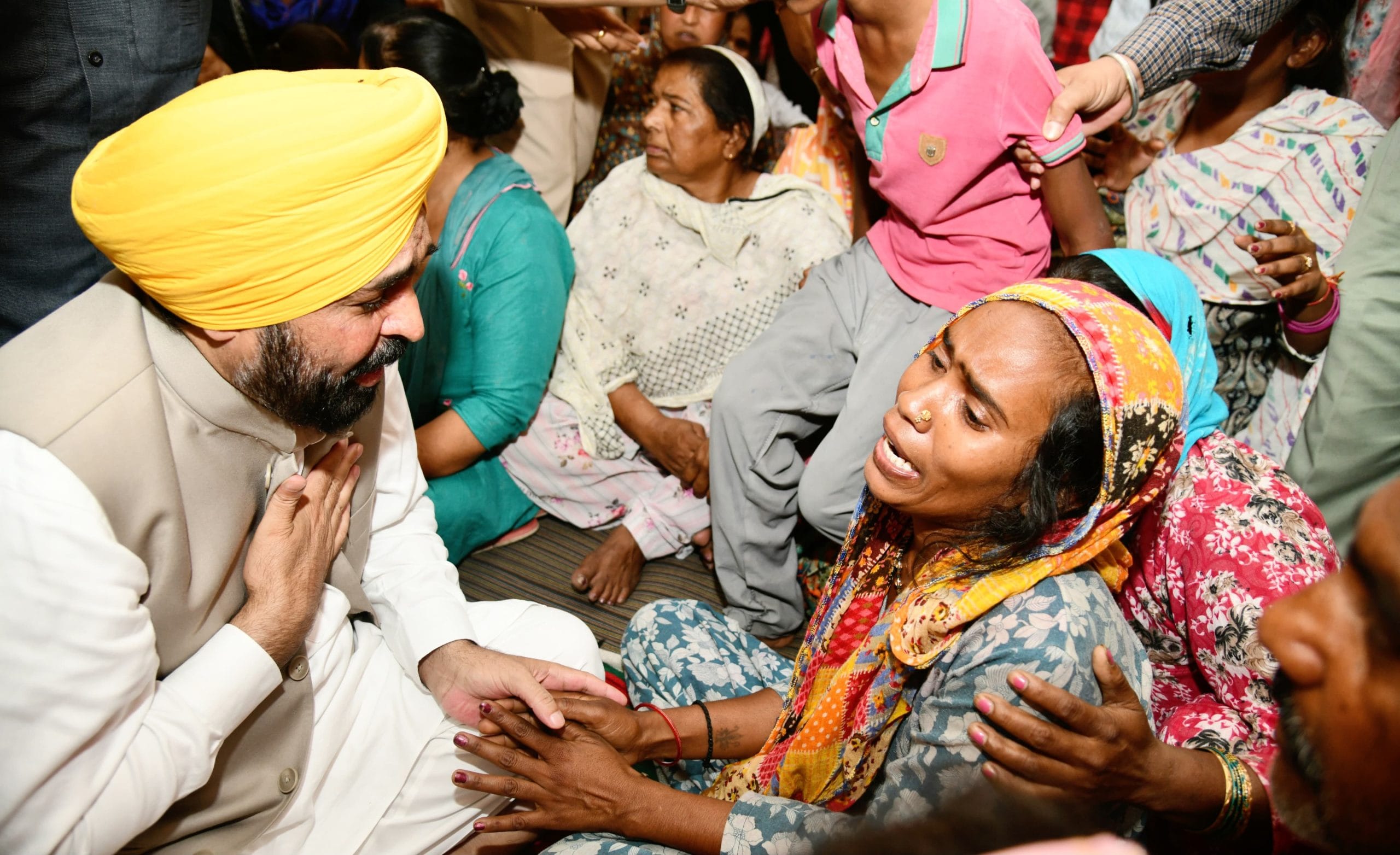 Punjab CM Bhagwant Mann meeting families of victims of hooch tragedy | Punjab government spokesperson