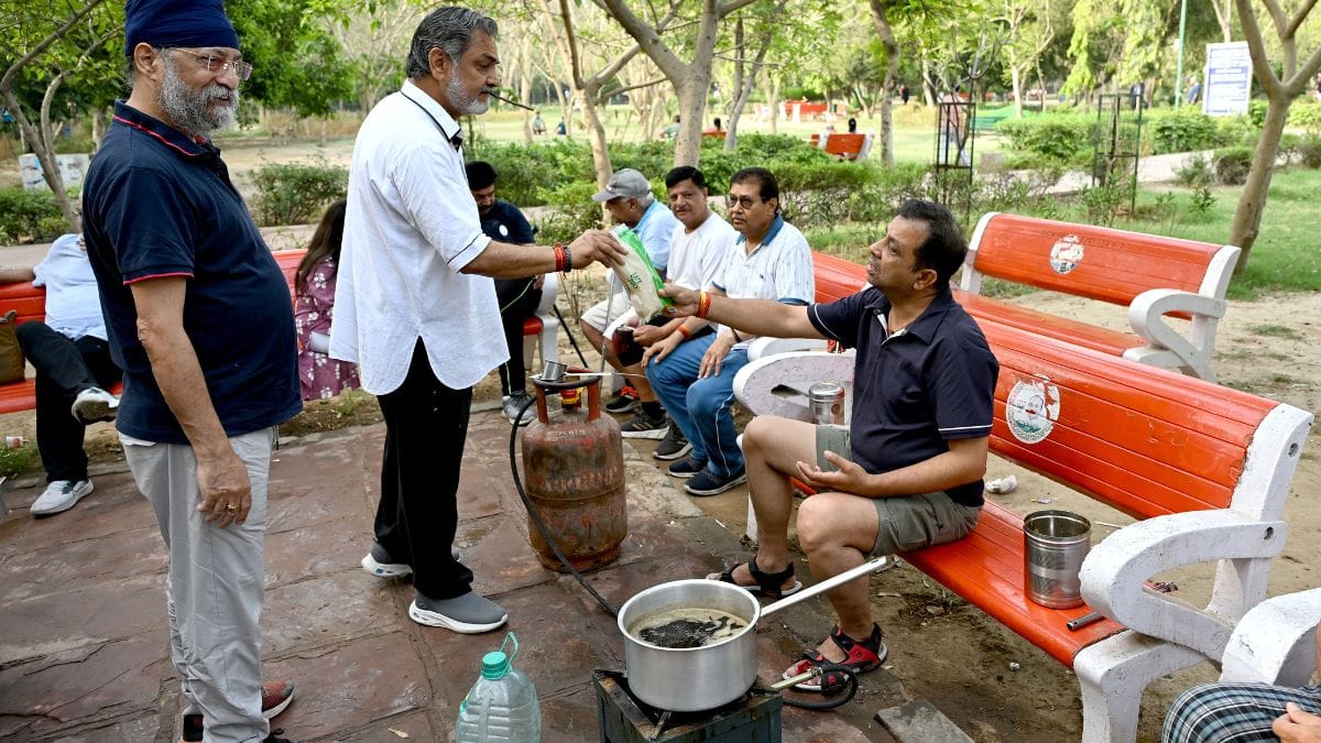 Deepak making tea at the Happy Environment Tea Club | Suraj Singh Bisht, ThePrint