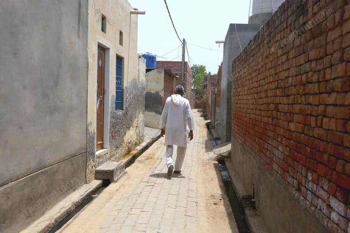 Diwaya Ram with his wife Rajjo Bai | Praveen Jain | ThePrint