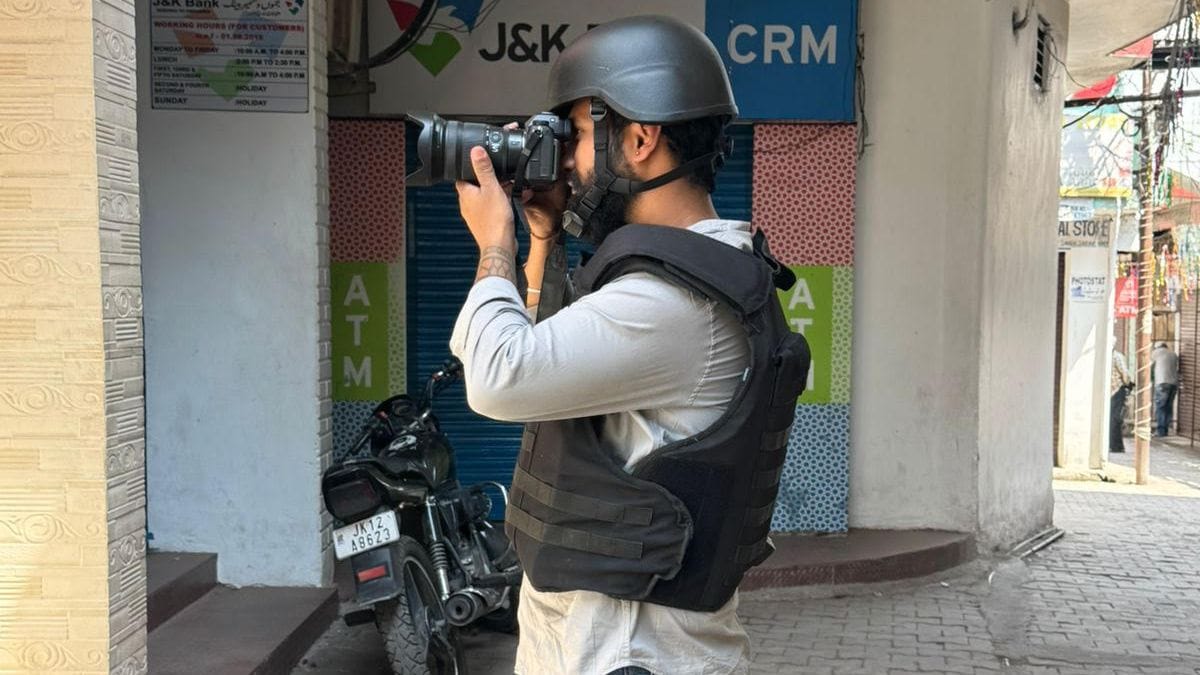 Recording the conflict | Suraj Singh Bisht | ThePrint
