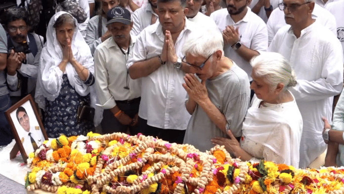 Pushkaraj Sabharwal, father of Captain Sumeet Sabharwal who was the pilot of the Air India plane which crashed in Ahmedabad last week, with other family members pays tribute after his son's mortal remains were brought to Mumbai for his last rites, Tuesday, June 17, 2025 | PTI