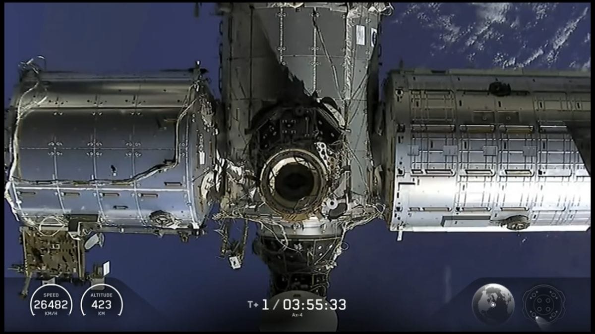 The International Space Station seen from the Dragon spacecraft during its approach. | @Axiom_Space/ X