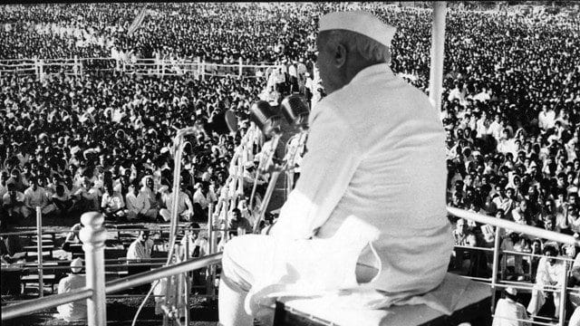 Jawaharlal_Nehru_addressing_a_gathering_at_Warangal Nehru scientific temper speech