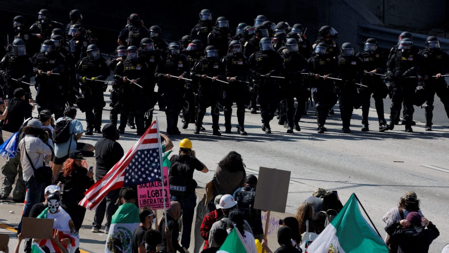 Small Size Protest US Marines deployed in LA as protests against ICE enter Day 4