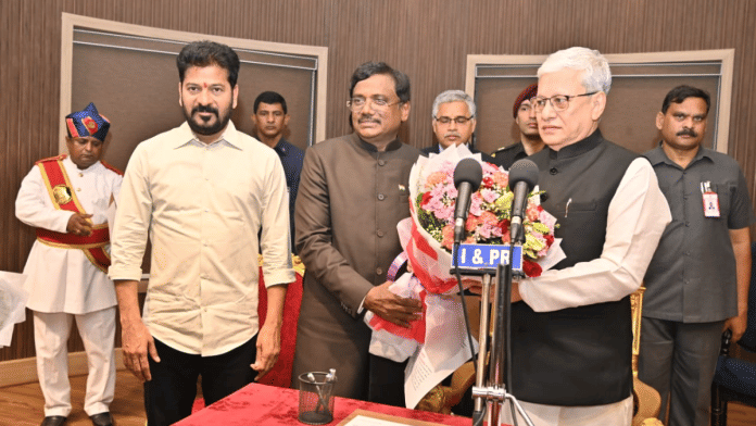 Telangana CM Revanth Reddy with the newly inducted minister Vivek Venkata Swamy and Governor Jishnu Dev Varma | X/@TelanganaCMO