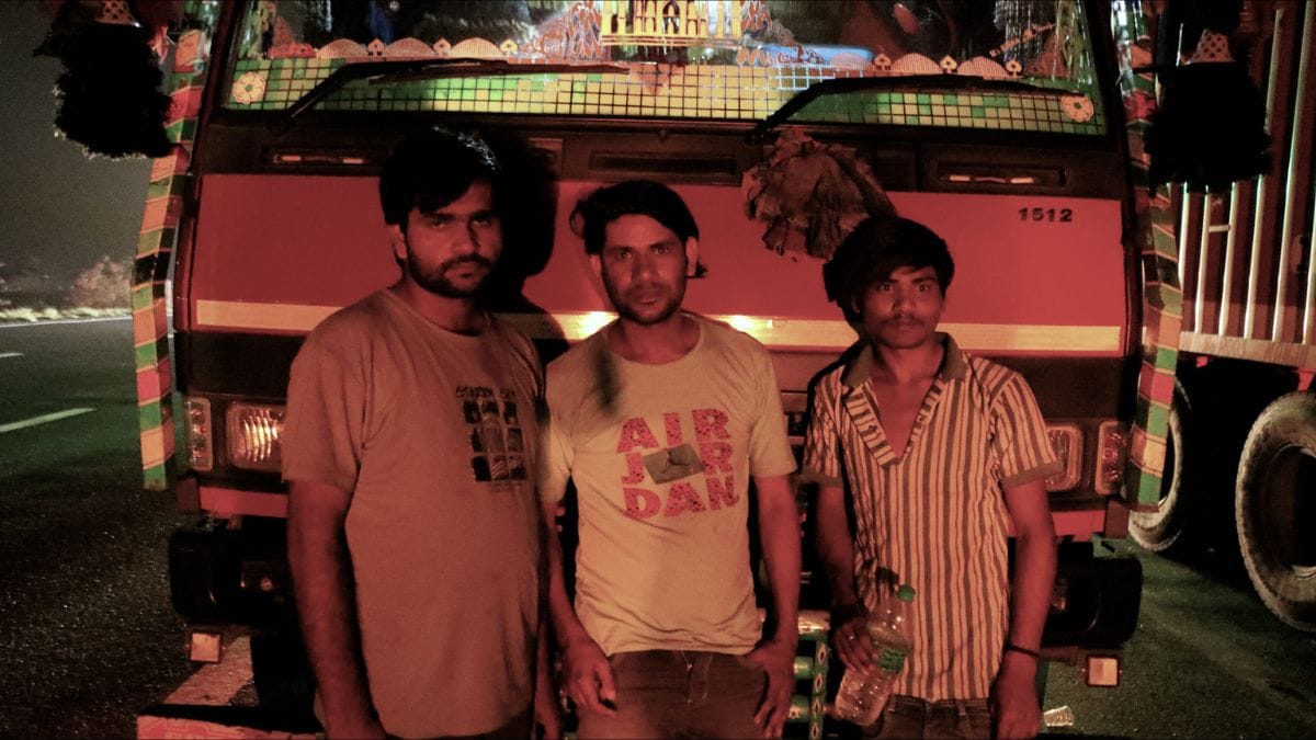 A truck driver prepares for his journey from Delhi to Jaipur | Mohd Hammad, ThePrint