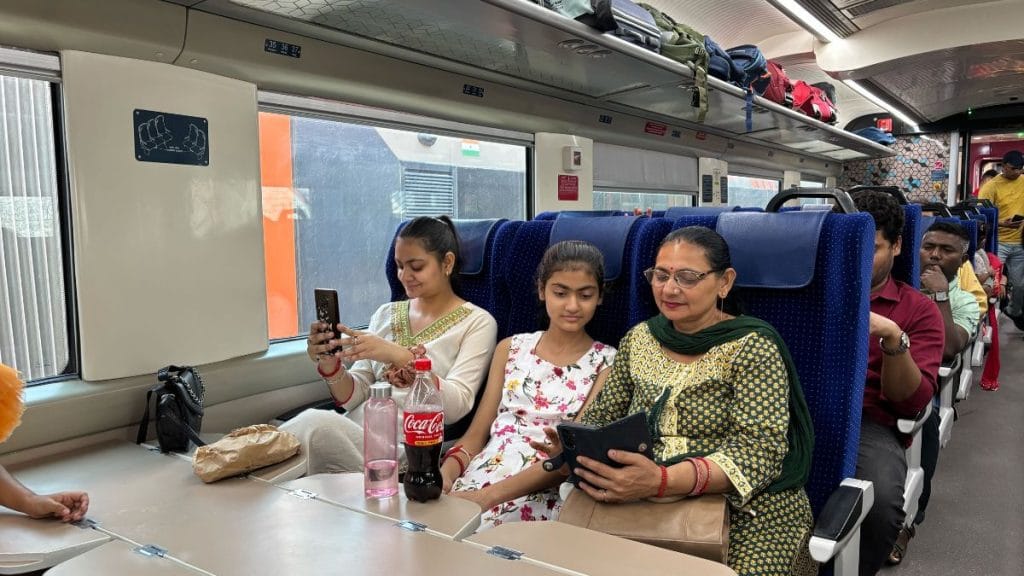 A family from Udhampur of Jammu region heading to Kashmir | Anisha Nehra | ThePrint