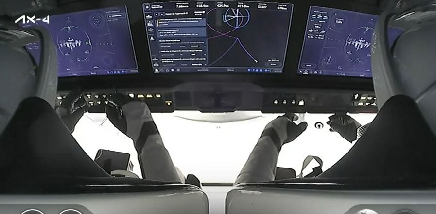 Whitson & Shukla during the live feed. | @Axiom_Space/X